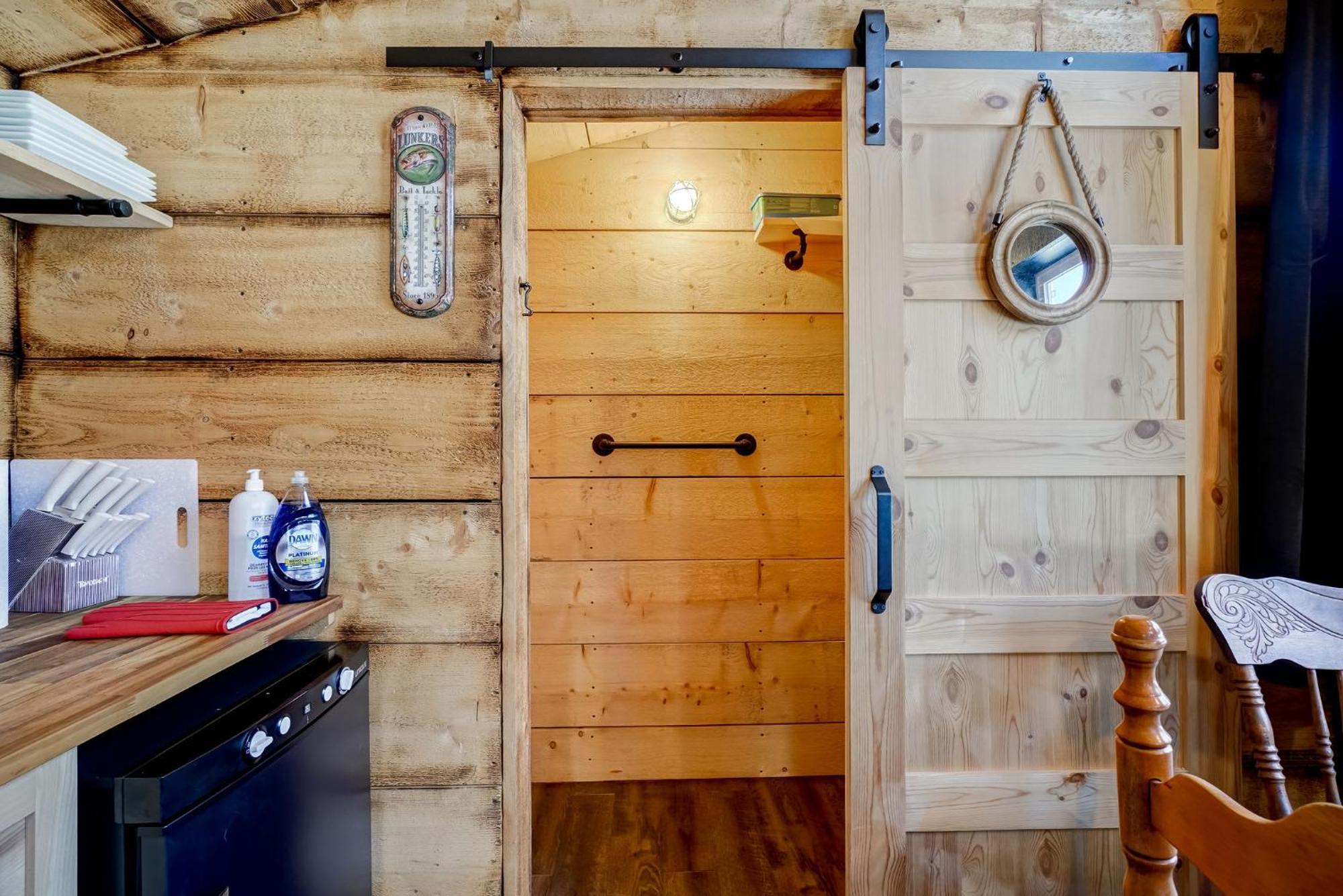 Your Cozy Cabin Retreat Saint-Remi-d'Amherst Exterior foto