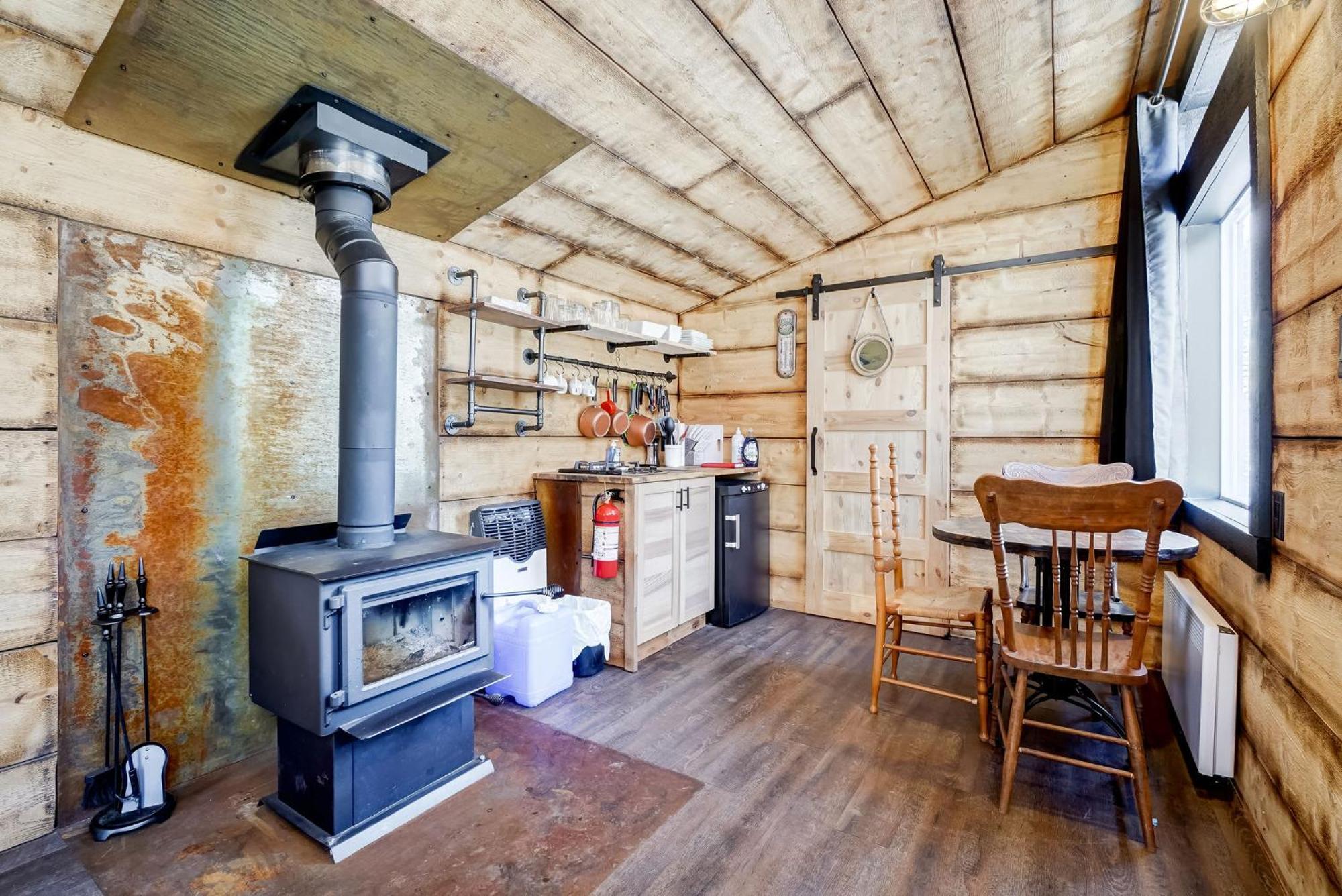 Your Cozy Cabin Retreat Saint-Remi-d'Amherst Exterior foto